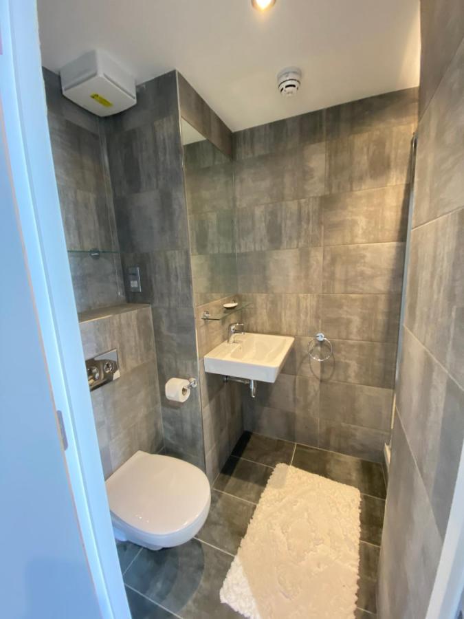 Eyre Square Galway Central Self Catering Экстерьер фото